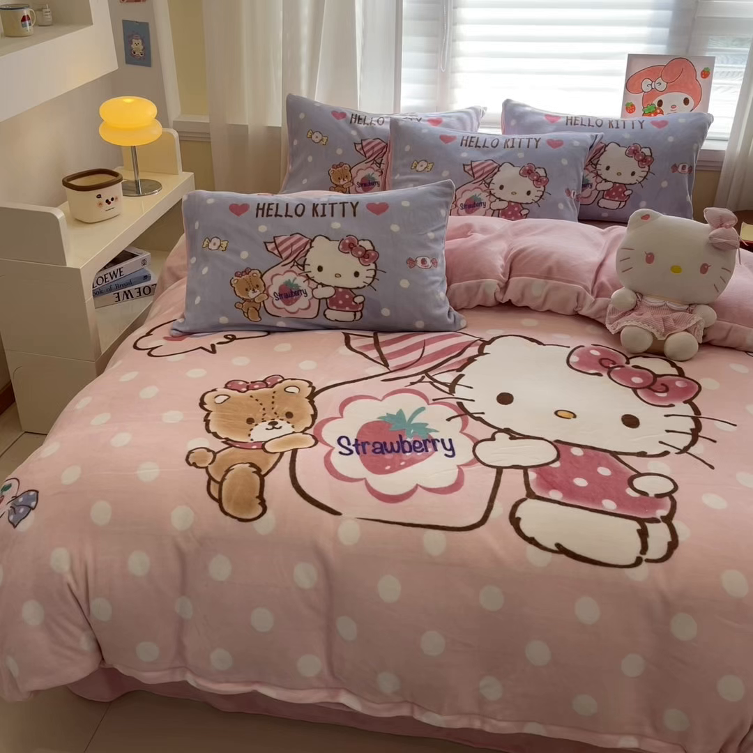 91家纺网 家纺一手货源 找家纺 金爱家 2025新品大版卡通平网数码印花加厚高克重牛奶绒皮卡丘系列四件套 绒大版-糖果kt