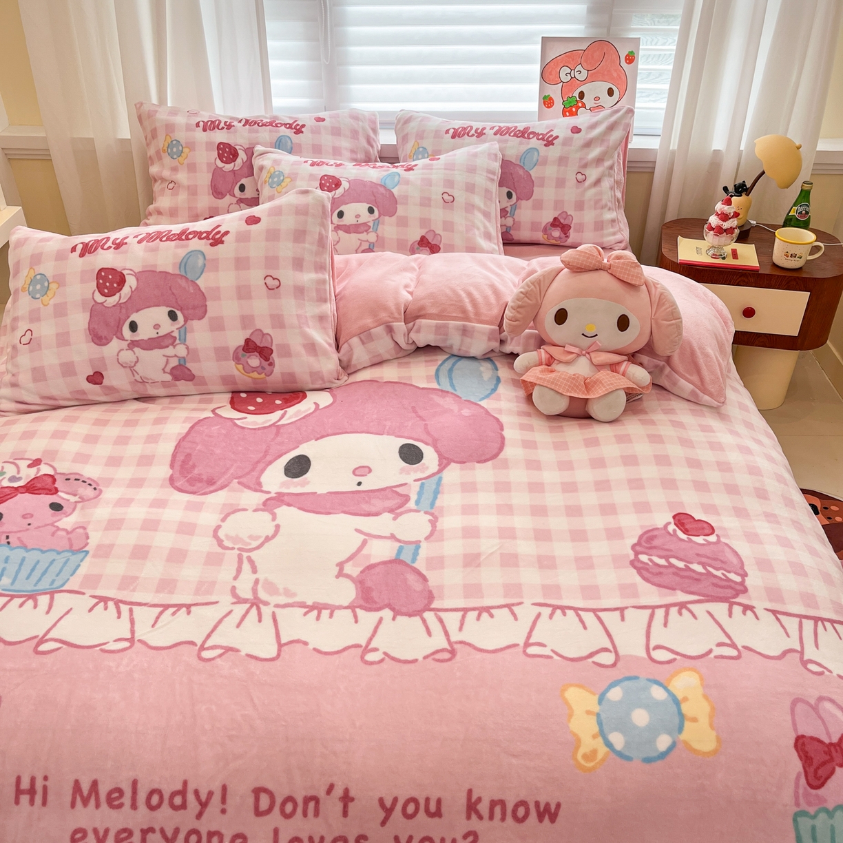 91家纺网 家纺一手货源 找家纺 金爱家 2025新品大版卡通平网数码印花加厚高克重牛奶绒皮卡丘系列四件套 绒大版-星黛美乐蒂