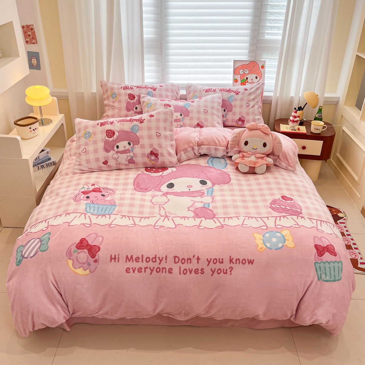 91家纺网 家纺一手货源 找家纺 金爱家 2025新品大版卡通平网数码印花加厚高克重牛奶绒皮卡丘系列四件套 绒大版-星黛美乐蒂