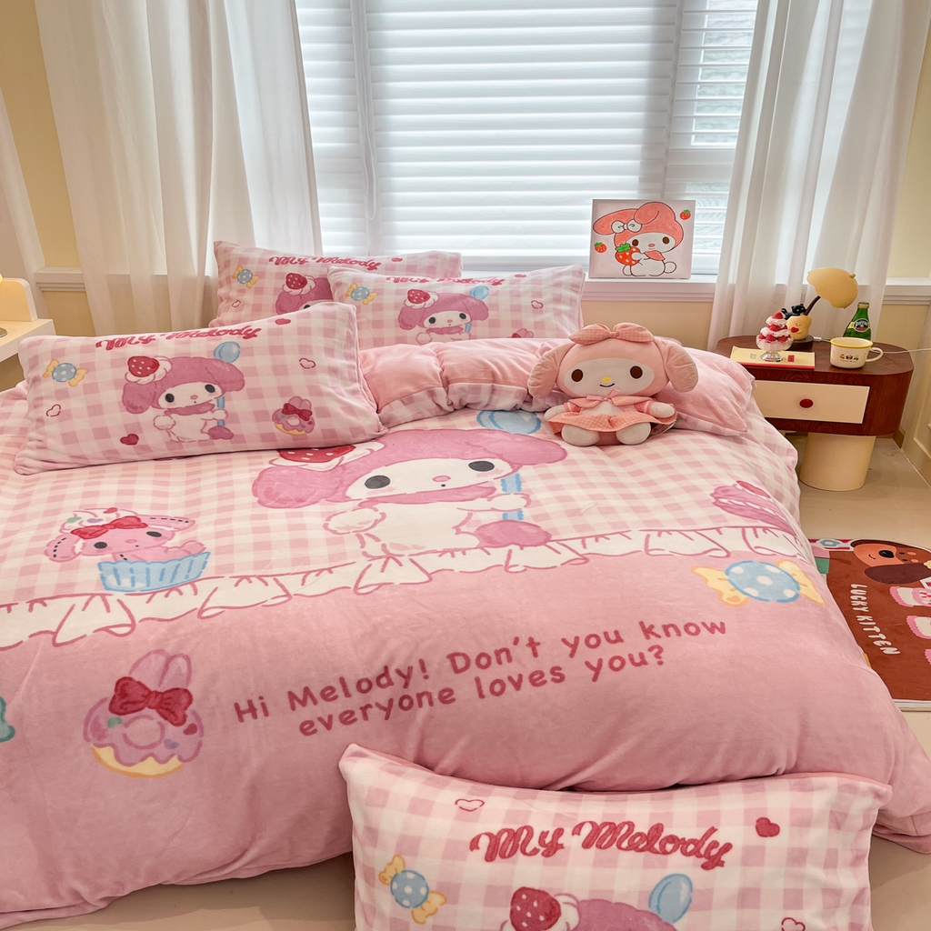 91家纺网 家纺一手货源 找家纺 金爱家 2025新品大版卡通平网数码印花加厚高克重牛奶绒皮卡丘系列四件套 绒大版-星黛美乐蒂