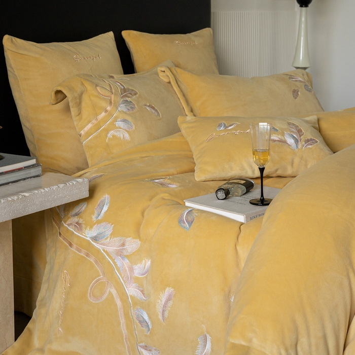 91家纺网 家纺一手货源 找家纺 （总）FORTWO家纺 2024新款230G牛奶绒压线款四件套