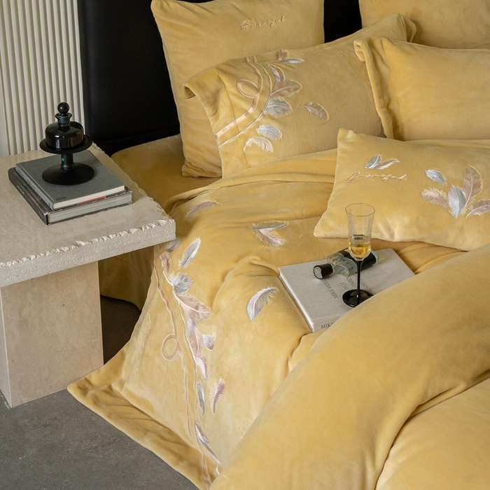 91家纺网 家纺一手货源 找家纺 （总）FORTWO家纺 2024新款230G牛奶绒压线款四件套