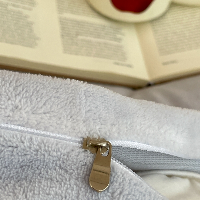 91家纺网 家纺一手货源 找家纺 三朵家纺 2025新款法莱绒混搭四件套 粉兰+细条