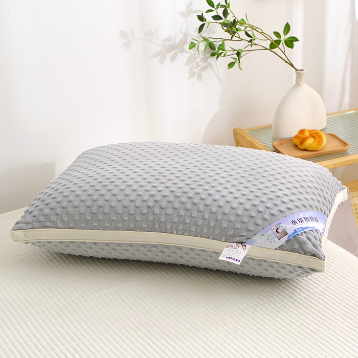 91家纺网 家纺一手货源 找家纺 万聚凯枕芯 2025新款绒豆豆枕头枕芯 灰色