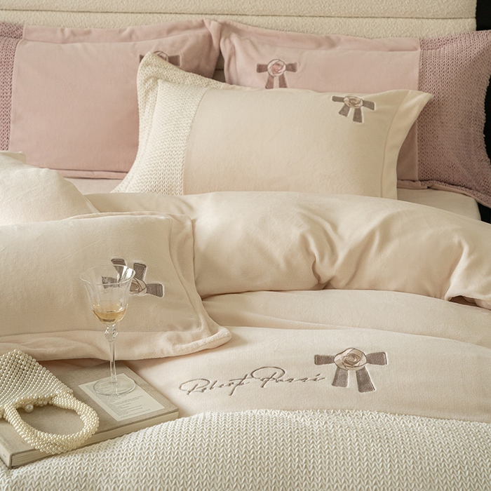 91家纺网 家纺一手货源 找家纺 （总）FORTWO家纺 2024新款230G牛奶绒四件套-初心（绒）