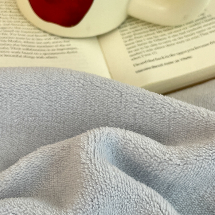 91家纺网 家纺一手货源 找家纺 三朵家纺 2025新款法莱绒混搭四件套 粉蓝+蓝格