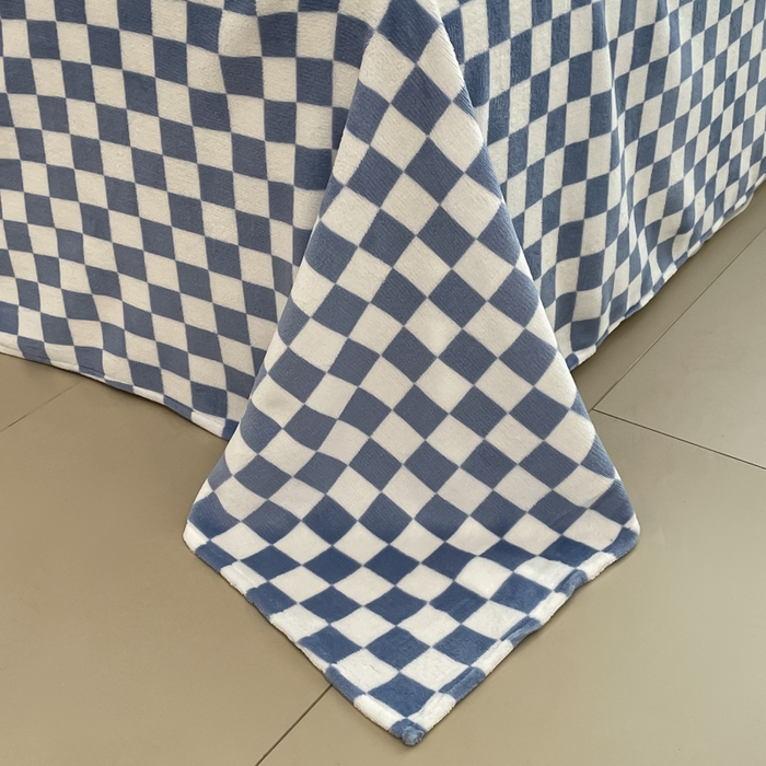 91家纺网 家纺一手货源 找家纺 三朵家纺 2025新款法莱绒混搭四件套 粉蓝+蓝格