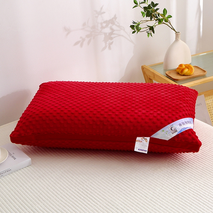 91家纺网 家纺一手货源 找家纺 万聚凯枕芯 2025新款绒豆豆枕头枕芯 红色