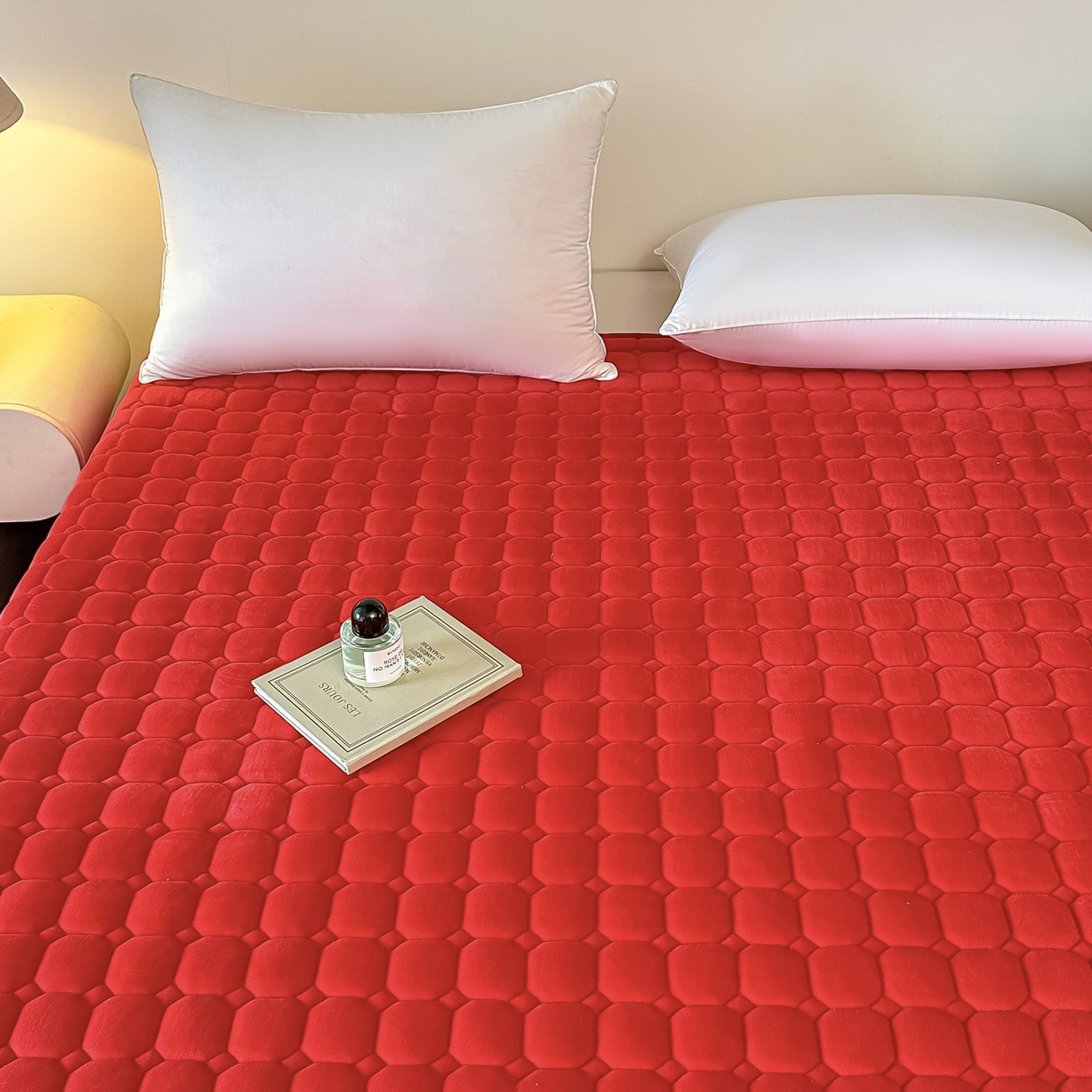 91家纺网 家纺一手货源 找家纺 手艺人家纺 2025新款 新格子宝宝绒床垫 DT50