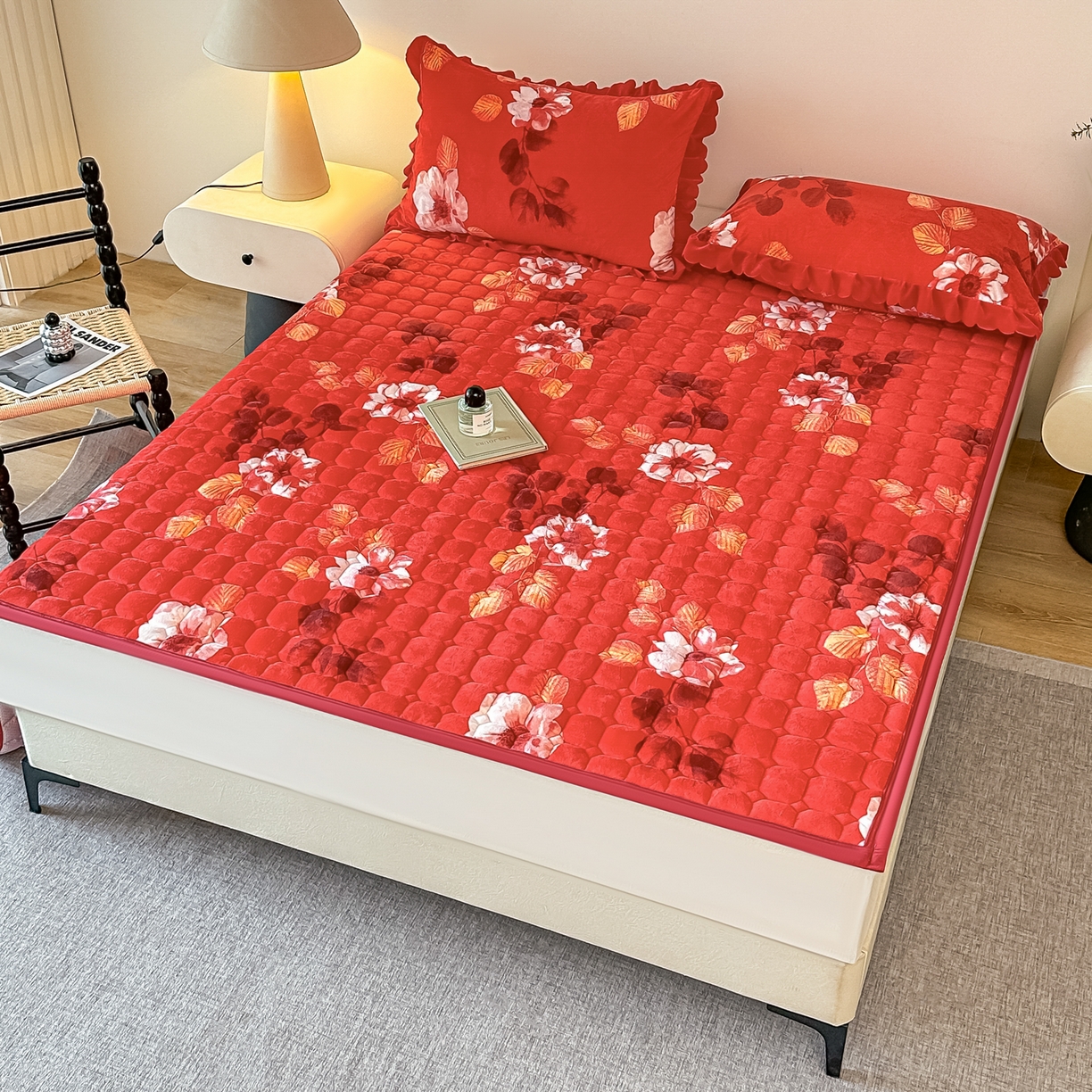 91家纺网 家纺一手货源 找家纺 手艺人家纺 2025新款 新格子宝宝绒床垫 DT61