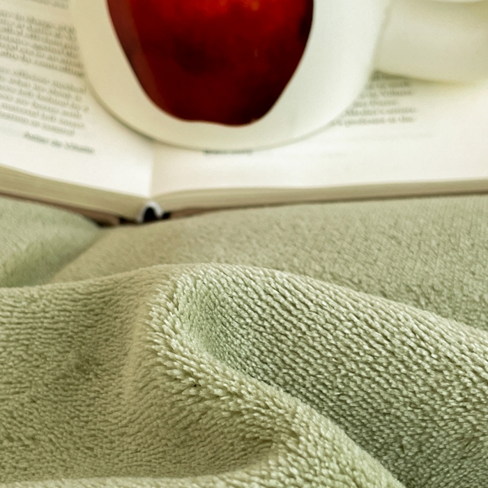 91家纺网 家纺一手货源 找家纺 三朵家纺 2025新款法莱绒混搭四件套 橄榄绿+绿格