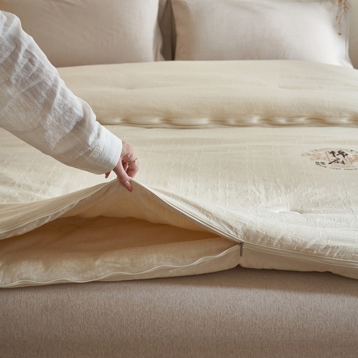 91家纺网 家纺一手货源 找家纺 子由家居 2025新款纯棉水洗棉麻提花55大豆被被子被芯 棉麻提花55子母被-简约风