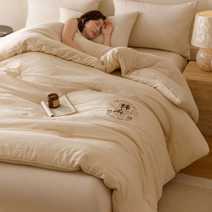 91家纺网 家纺一手货源 找家纺 子由家居 2025新款纯棉水洗棉麻提花55大豆被被子被芯 棉麻提花55大豆被-自然光