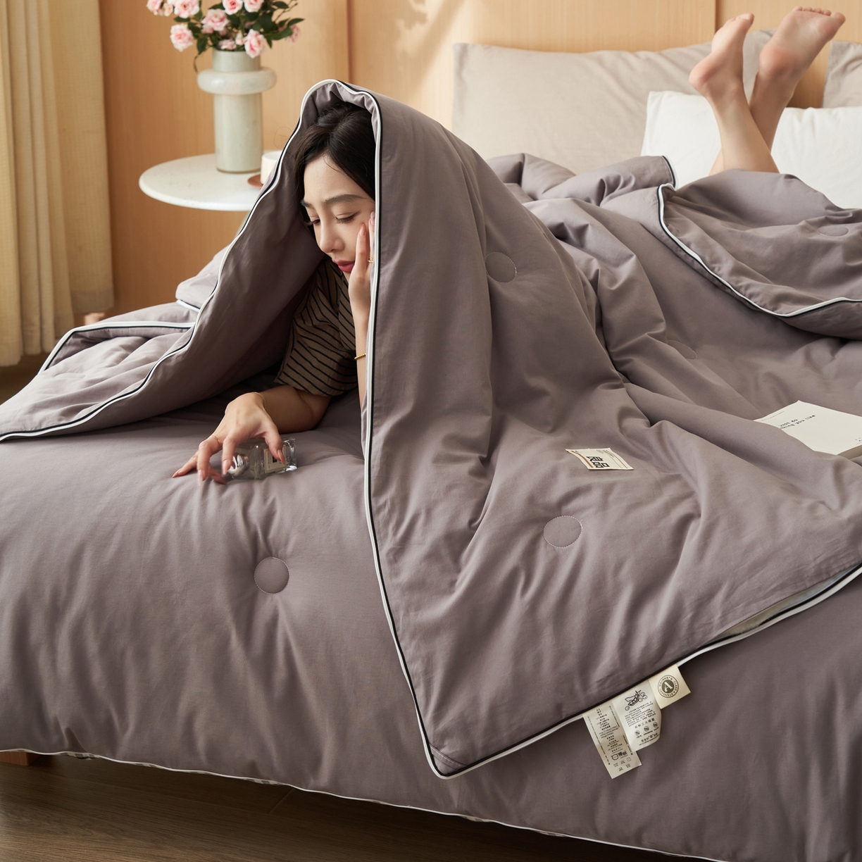 91家纺网 家纺一手货源 找家纺 （总）子由家居 2025新款无印风棋盘格立体大豆被被子被芯