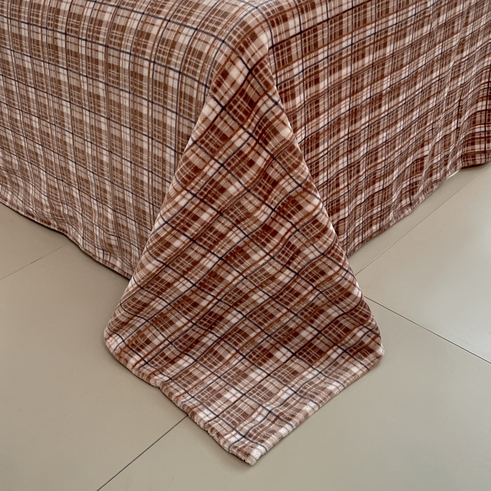 91家纺网 家纺一手货源 找家纺 三朵家纺 2025新款法莱绒混搭四件套 灰雅格调