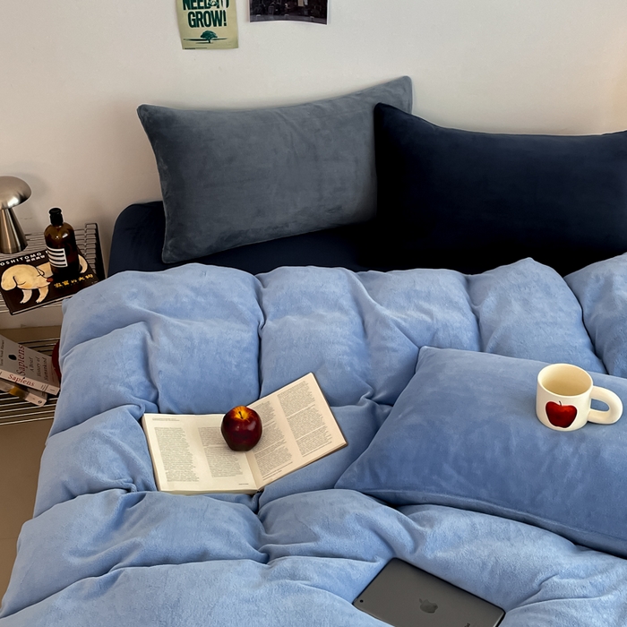 91家纺网 家纺一手货源 找家纺 三朵家纺 2025新款法莱绒混搭四件套 琉璃蓝-蓝