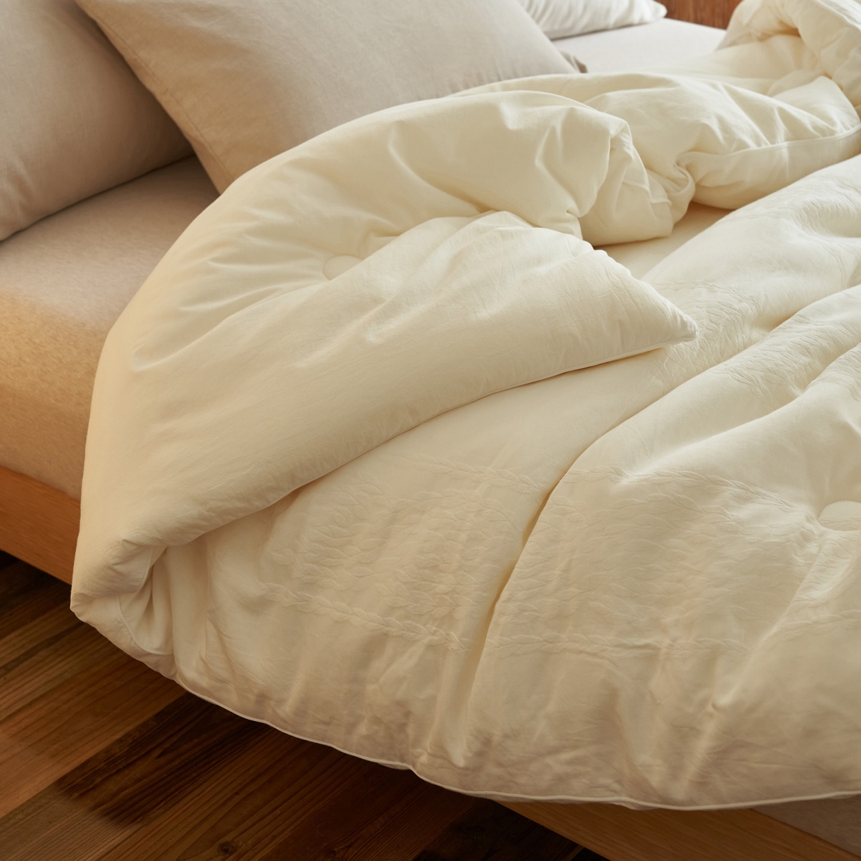 91家纺网 家纺一手货源 找家纺 （总）子由家居 2025新款纯棉水洗棉麻花纹大提花55大豆被被子被芯