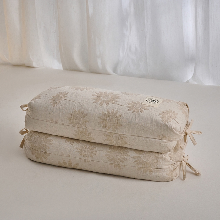 91家纺网 家纺一手货源 找家纺 明星枕业 2025新款棉麻提花荞麦枕头可调节大糖果枕护颈椎亚麻枕芯可拆洗便携午睡枕 调节枕-太阳花