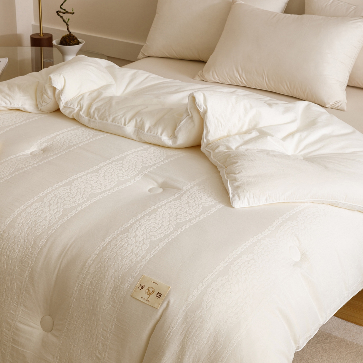 91家纺网 家纺一手货源 找家纺 子由家居 2025新款纯棉水洗棉麻花纹大提花55大豆被被子被芯 麻花纹55大豆被-自然光