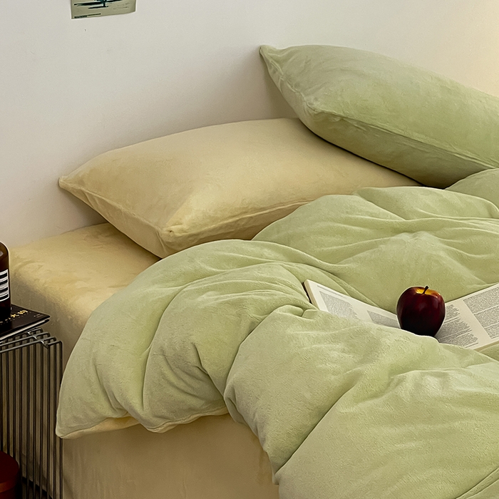 三朵家纺 2025新款法莱绒混搭四件套 嫩绿+奶黄