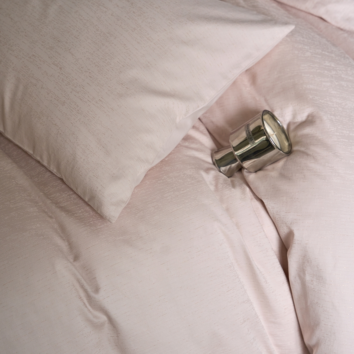 91家纺网 家纺一手货源 找家纺 （总）ONE TWO ONE 121 2025新款100S长绒棉贡缎提花四件套-莳光线条【提供买家秀】【会员-20】