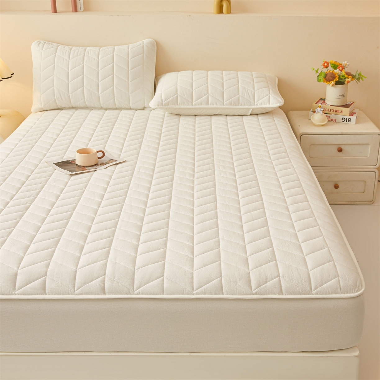 91家纺网 家纺一手货源 找家纺 （总）优眠坊 2025新品全棉色织水洗棉纯棉夹棉抗菌绗缝床笠-幻格系列