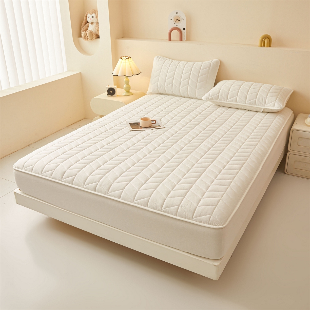 91家纺网 家纺一手货源 找家纺 （总）优眠坊 2025新品全棉色织水洗棉纯棉夹棉抗菌绗缝床笠-幻格系列