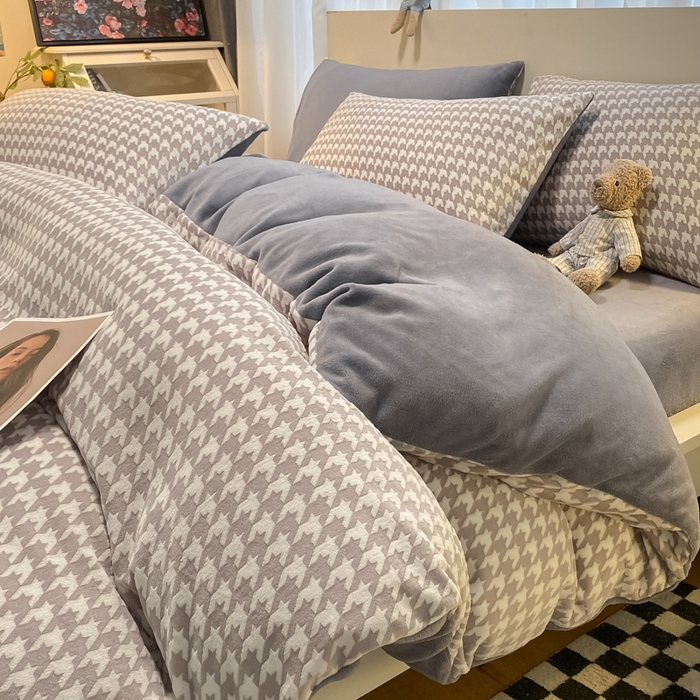 如一 2025新款A类3D立体雕花牛奶绒四件套 千鸟格灰