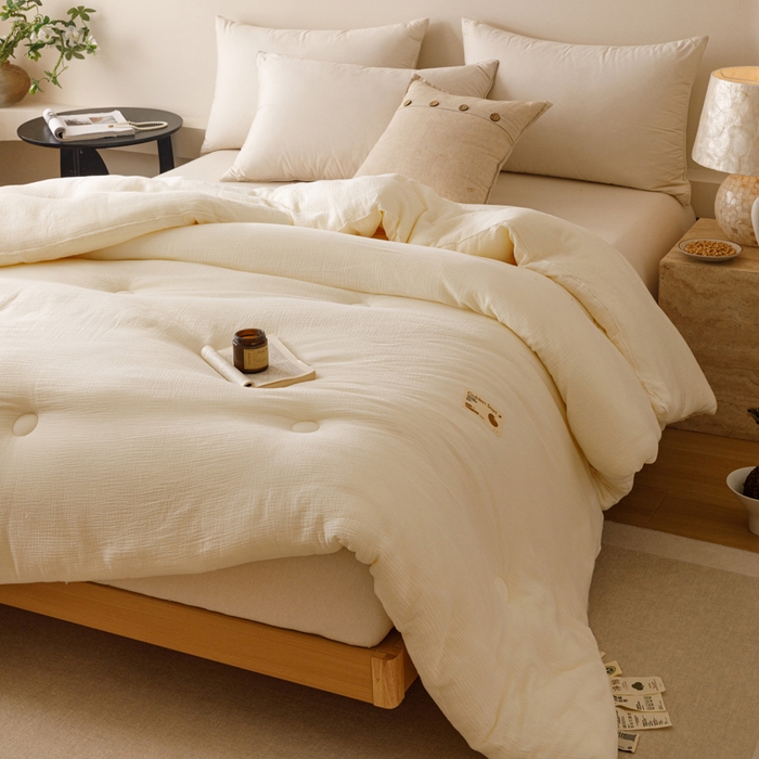 91家纺网 家纺一手货源 找家纺 （总）子由家居 2025新款家居双层邹邹纱大豆冬被系列