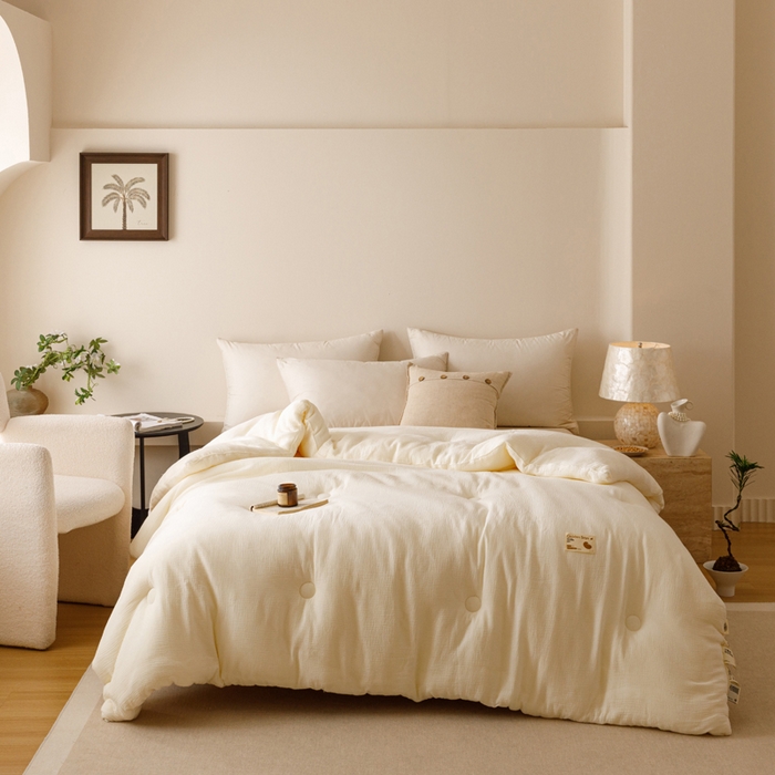 91家纺网 家纺一手货源 找家纺 （总）子由家居 2025新款家居双层邹邹纱大豆冬被系列