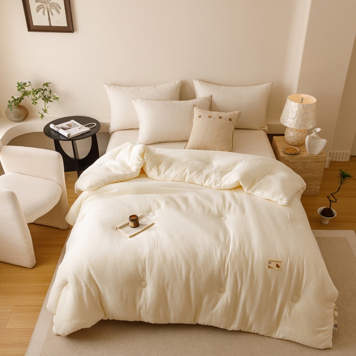 91家纺网 家纺一手货源 找家纺 （总）子由家居 2025新款家居双层邹邹纱大豆冬被系列