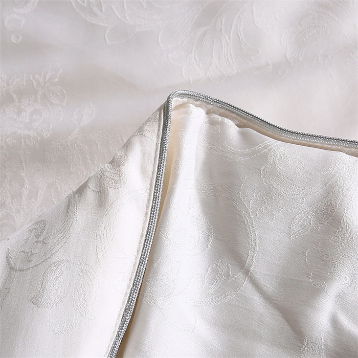 91家纺网 家纺一手货源 找家纺 芭芭棉家纺 2025新款全棉提花云端之梦被子被芯 云端之梦白色