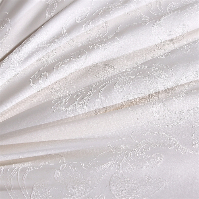 91家纺网 家纺一手货源 找家纺 芭芭棉家纺 2025新款全棉提花云端之梦被子被芯 云端之梦白色