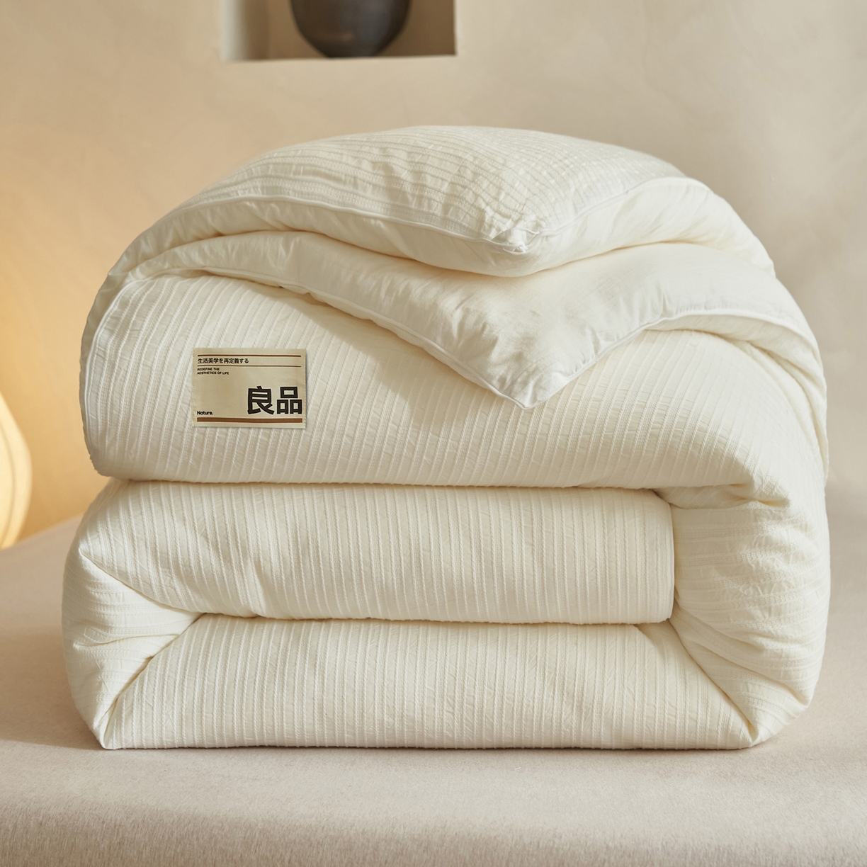 91家纺网 家纺一手货源 找家纺 子由家居 2025新款水洗简约条纹大豆冬被被子被芯 色织条纹-本白
