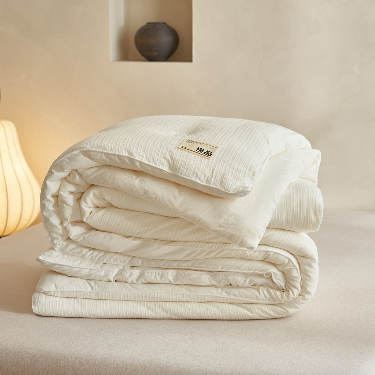 91家纺网 家纺一手货源 找家纺 子由家居 2025新款水洗简约条纹大豆冬被被子被芯 色织条纹-本白