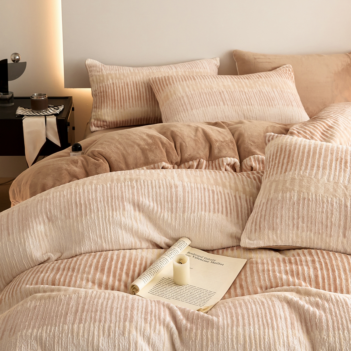 91家纺网 家纺一手货源 找家纺 （总）言一 2025新款A类全消光超柔260G保暖加厚立体雕花牛奶绒四件套