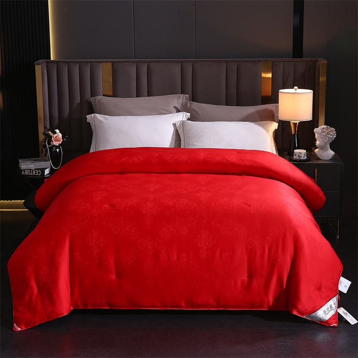 91家纺网 家纺一手货源 找家纺 芭芭棉家纺 2025新款全棉提花云端之梦被子被芯 云端之梦大红