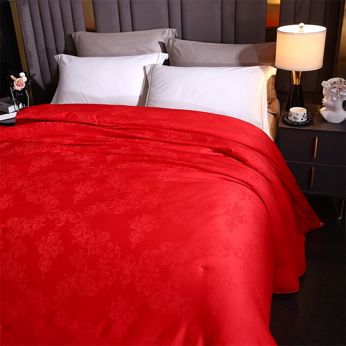 91家纺网 家纺一手货源 找家纺 芭芭棉家纺 2025新款全棉提花云端之梦被子被芯 云端之梦大红