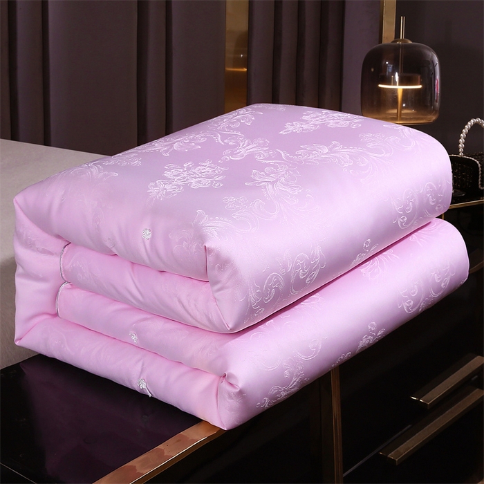 91家纺网 家纺一手货源 找家纺 芭芭棉家纺 2025新款全棉提花云端之梦被子被芯 云端之梦粉色