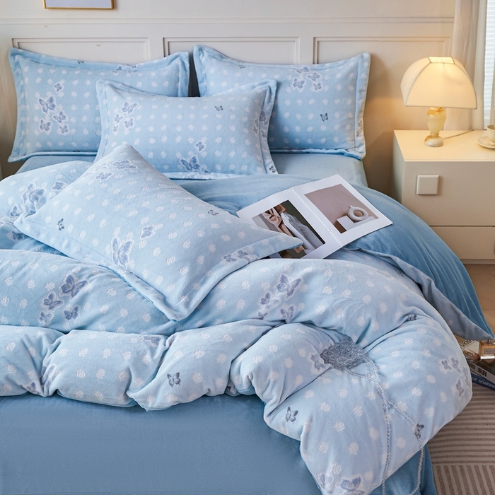 91家纺网 家纺一手货源 找家纺 （总）尚品凤凰 2025新款雕花绒牛奶绒四件套