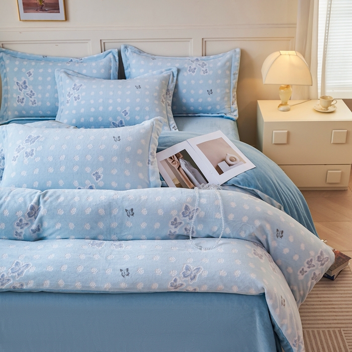 91家纺网 家纺一手货源 找家纺 （总）尚品凤凰 2025新款雕花绒牛奶绒四件套