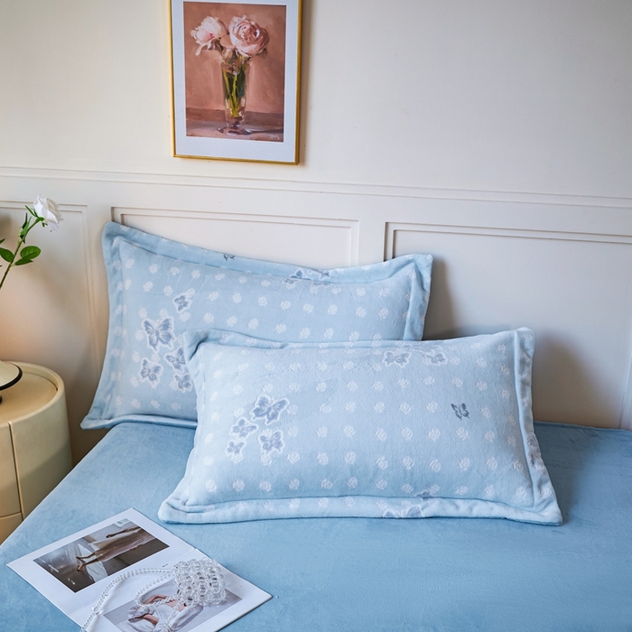 91家纺网 家纺一手货源 找家纺 （总）尚品凤凰 2025新款雕花绒牛奶绒四件套