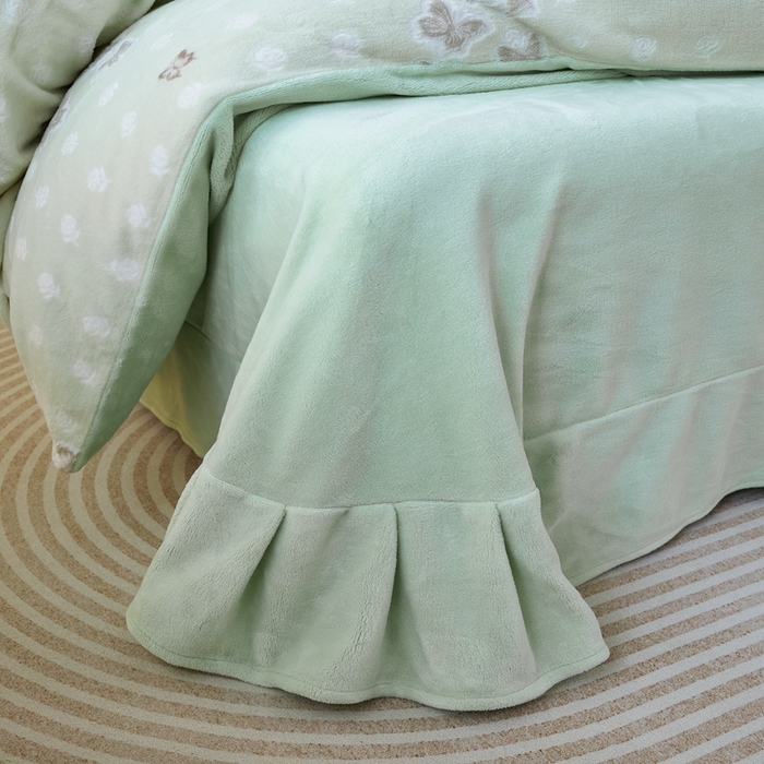 91家纺网 家纺一手货源 找家纺 尚品凤凰 2025新款雕花绒牛奶绒四件套 花间蝶舞-绿