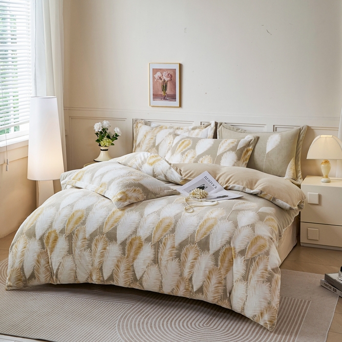 91家纺网 家纺一手货源 找家纺 尚品凤凰 2025新款雕花绒牛奶绒四件套 芦苇花-卡其