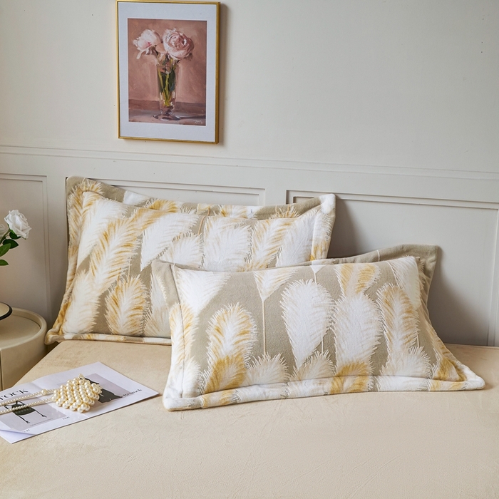 91家纺网 家纺一手货源 找家纺 尚品凤凰 2025新款雕花绒牛奶绒四件套 芦苇花-卡其