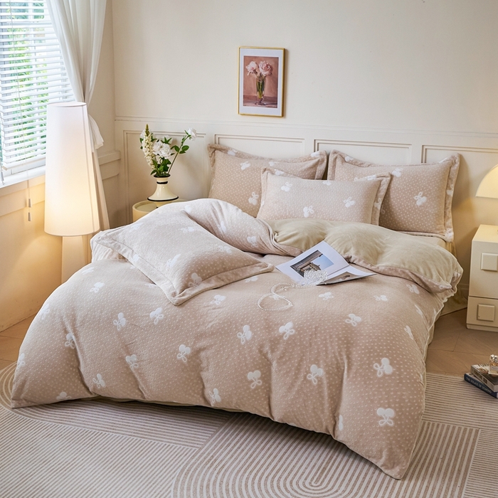 91家纺网 家纺一手货源 找家纺 尚品凤凰 2025新款雕花绒牛奶绒四件套 小樱桃-卡其