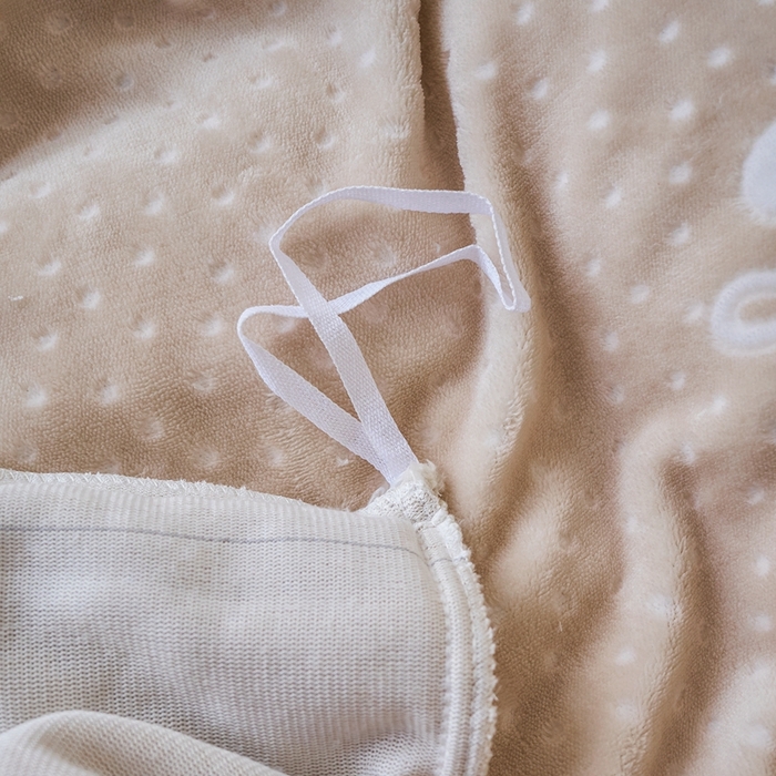 91家纺网 家纺一手货源 找家纺 尚品凤凰 2025新款雕花绒牛奶绒四件套 小樱桃-卡其