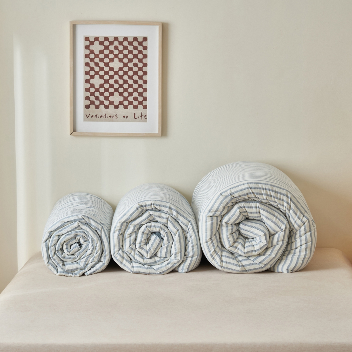 91家纺网 家纺一手货源 找家纺 子由家居 2025新款水洗简约条纹大豆冬被被子被芯 色织条纹-浅蓝