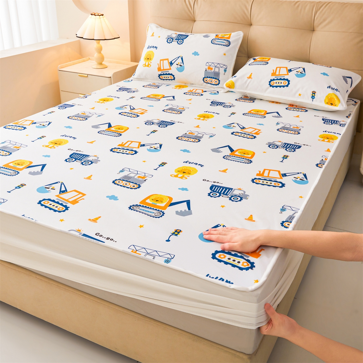 91家纺网 家纺一手货源 找家纺 雯豆家纺 2025新款TPU防水隔尿床笠防脏垫单床笠床笠单件 防水床笠-挖掘机