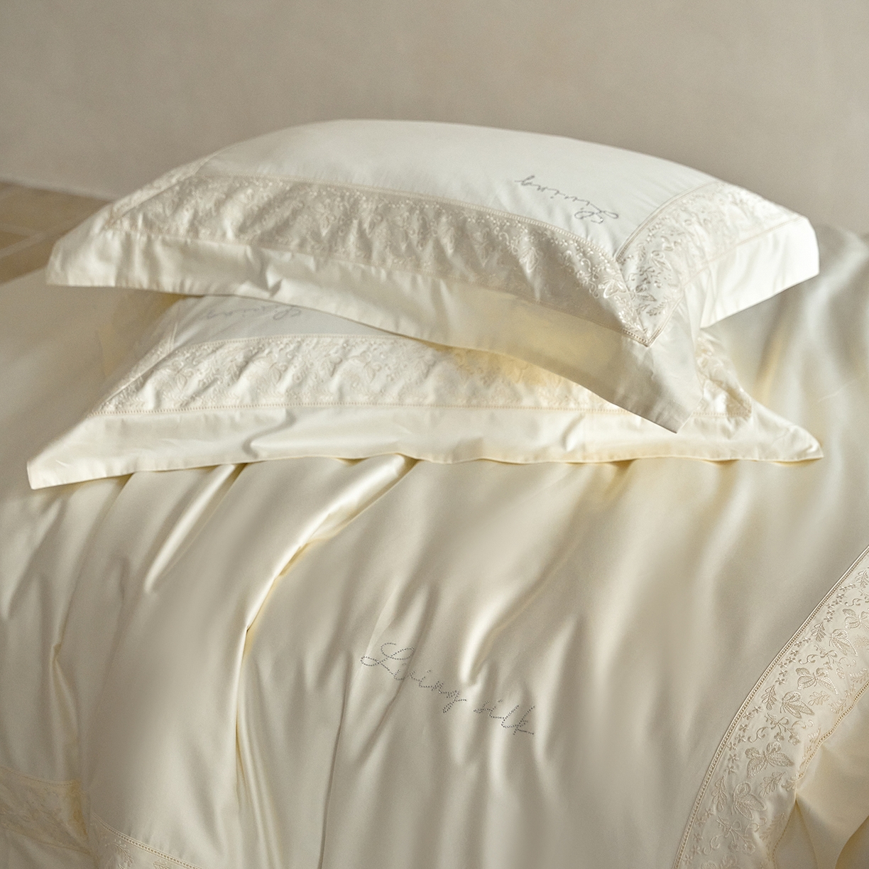 91家纺网 家纺一手货源 找家纺 （总）佳汐蓝家纺 2025新款100%全棉百支新疆长绒棉贡缎四件套-露西亚